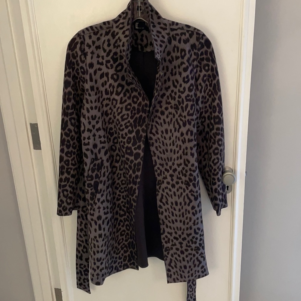 LOVE TOKEN Neoprene leopard wrap trench